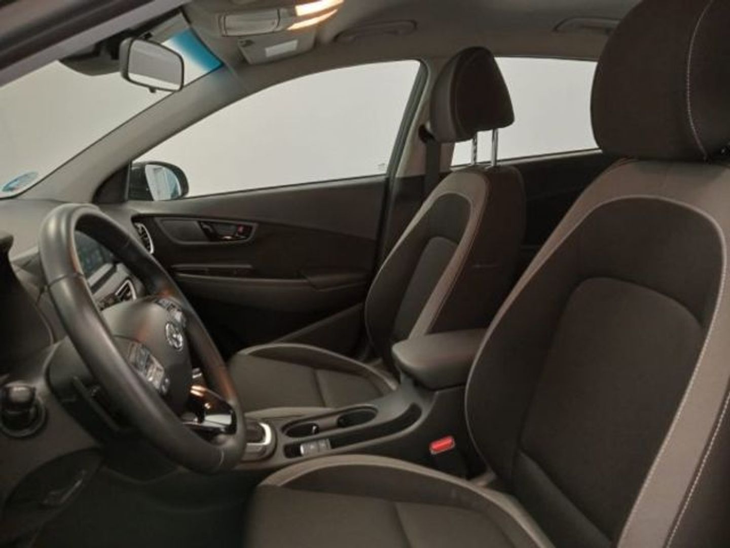 Hyundai Kona 1.6 GDI HEV Klass DCT 104 kW (141 CV)