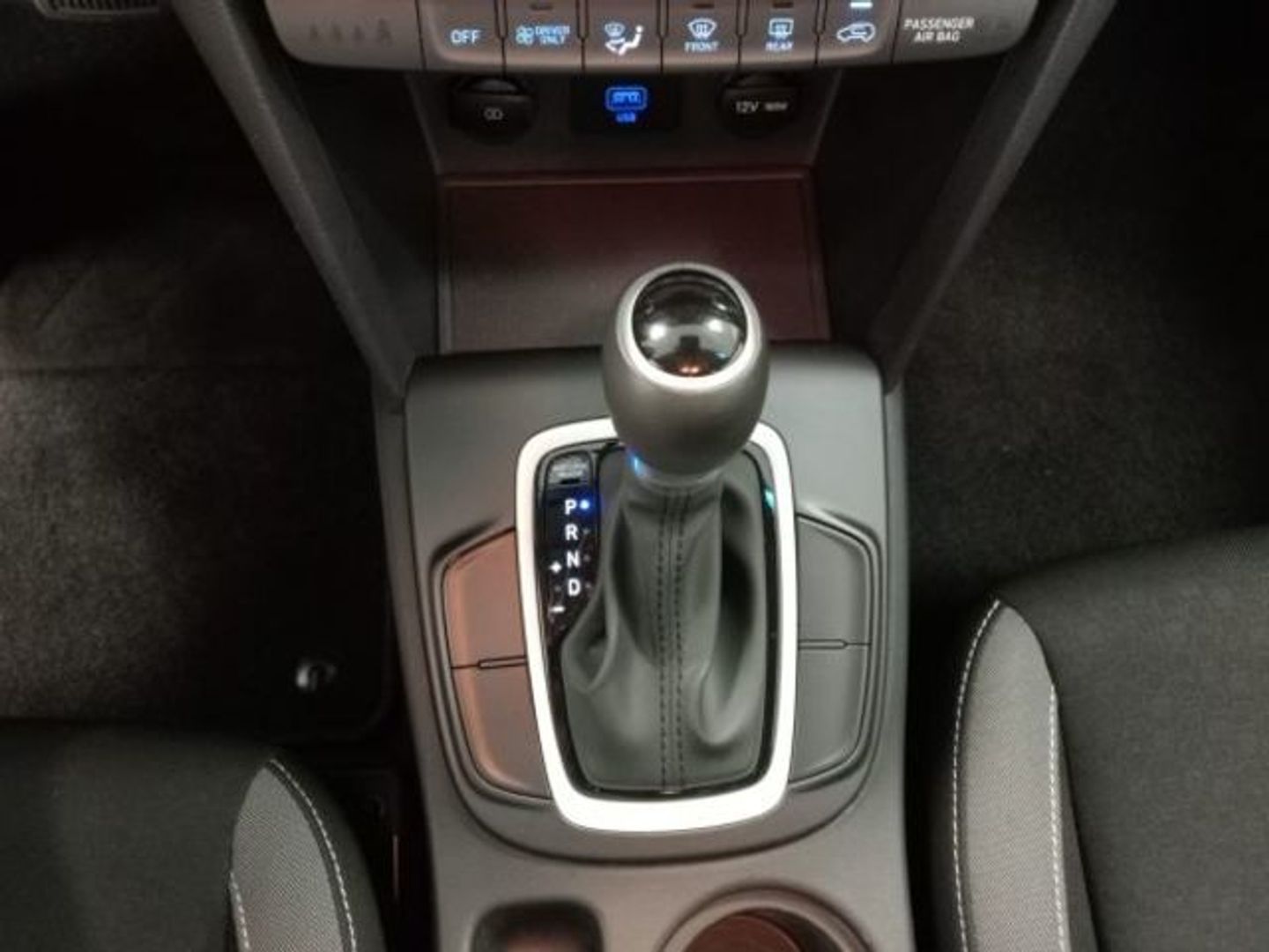 Hyundai Kona 1.6 GDI HEV Klass DCT 104 kW (141 CV)