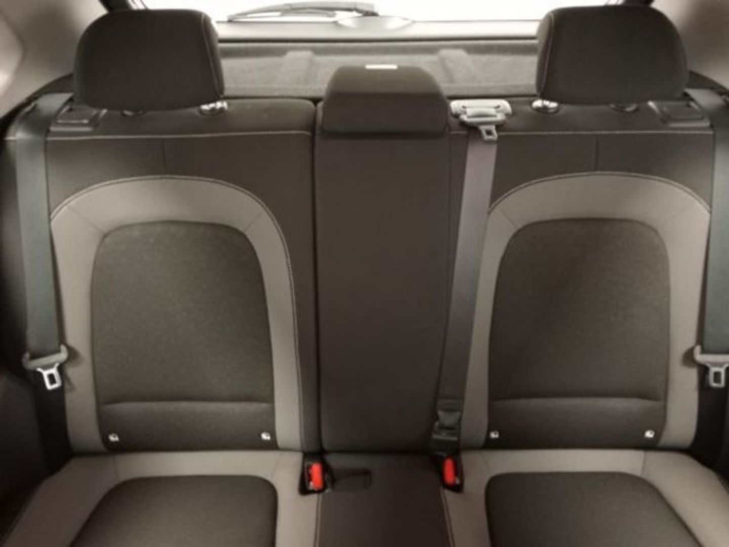 Hyundai Kona 1.6 GDI HEV Klass DCT 104 kW (141 CV)