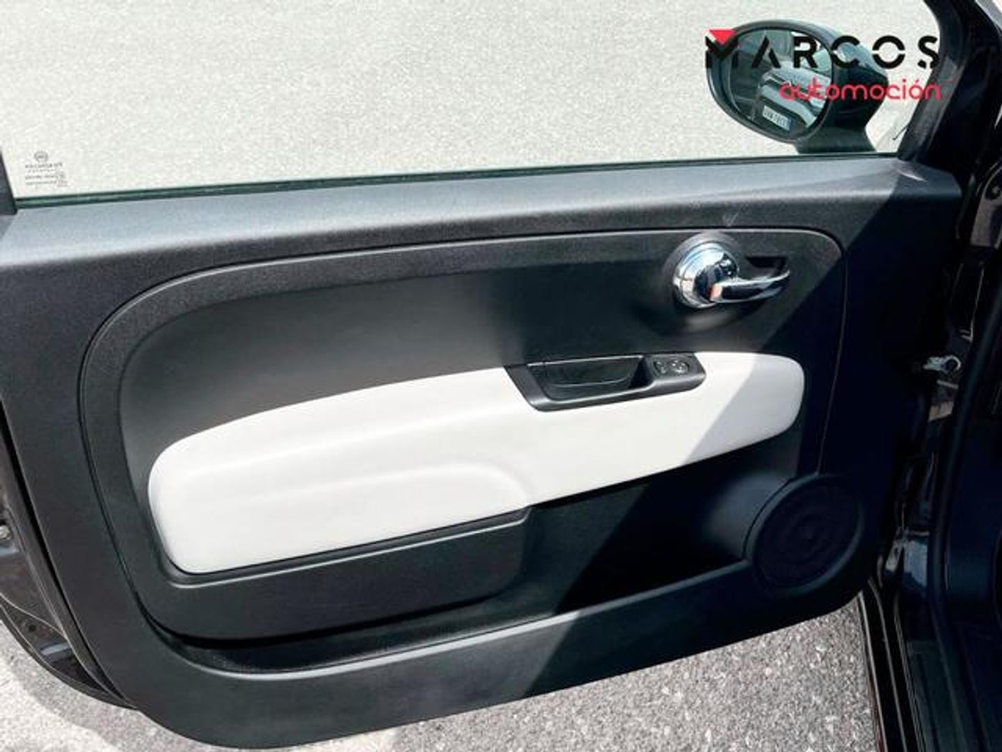 Fiat 500C 1.0 Hybrid Dolcevita 51 kW (70 CV)