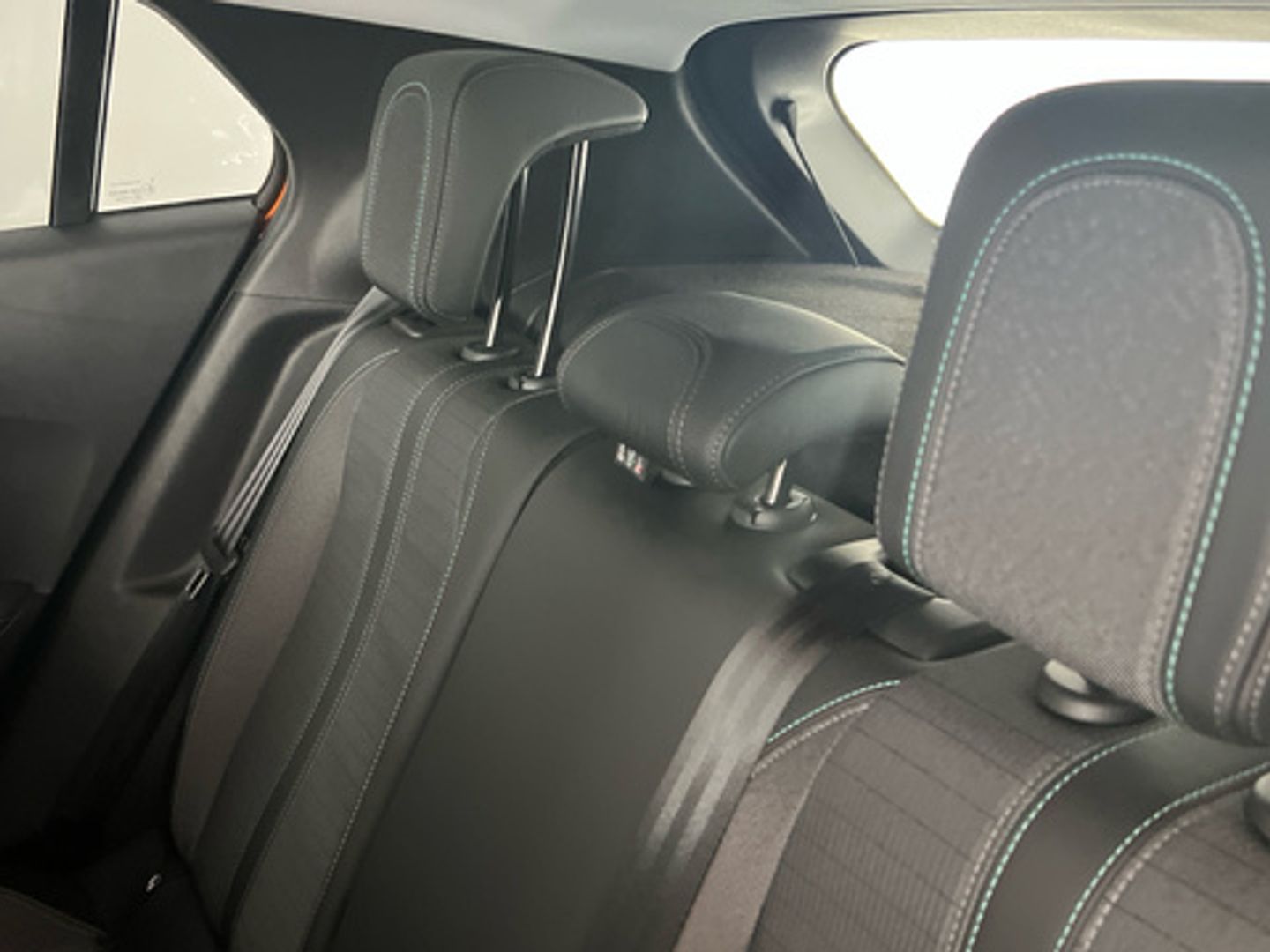 Peugeot 2008 BlueHDi 110 Allure 81 kW (110 CV)