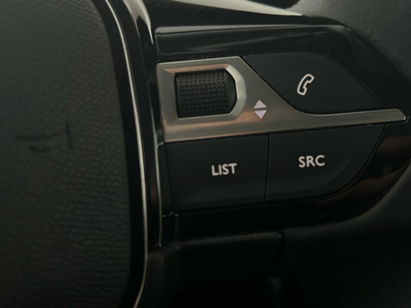 Peugeot 2008 BlueHDi 110 Allure 81 kW (110 CV)