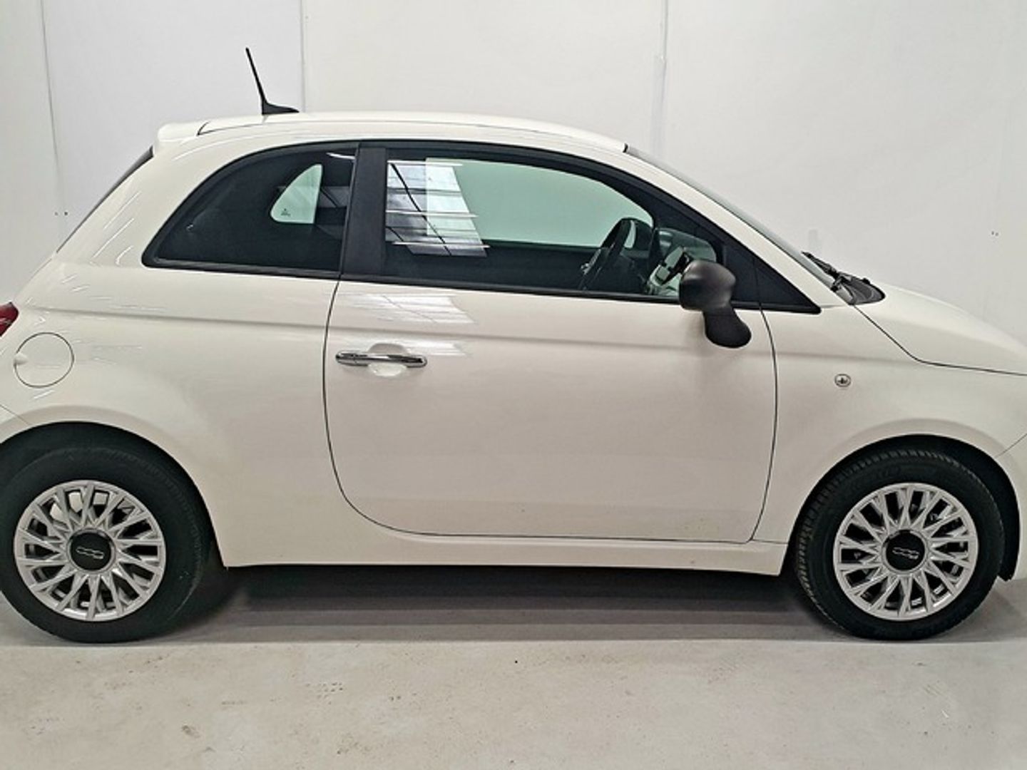 Fiat 500 1.0 Hybrid Cult 51 kW (70 CV)
