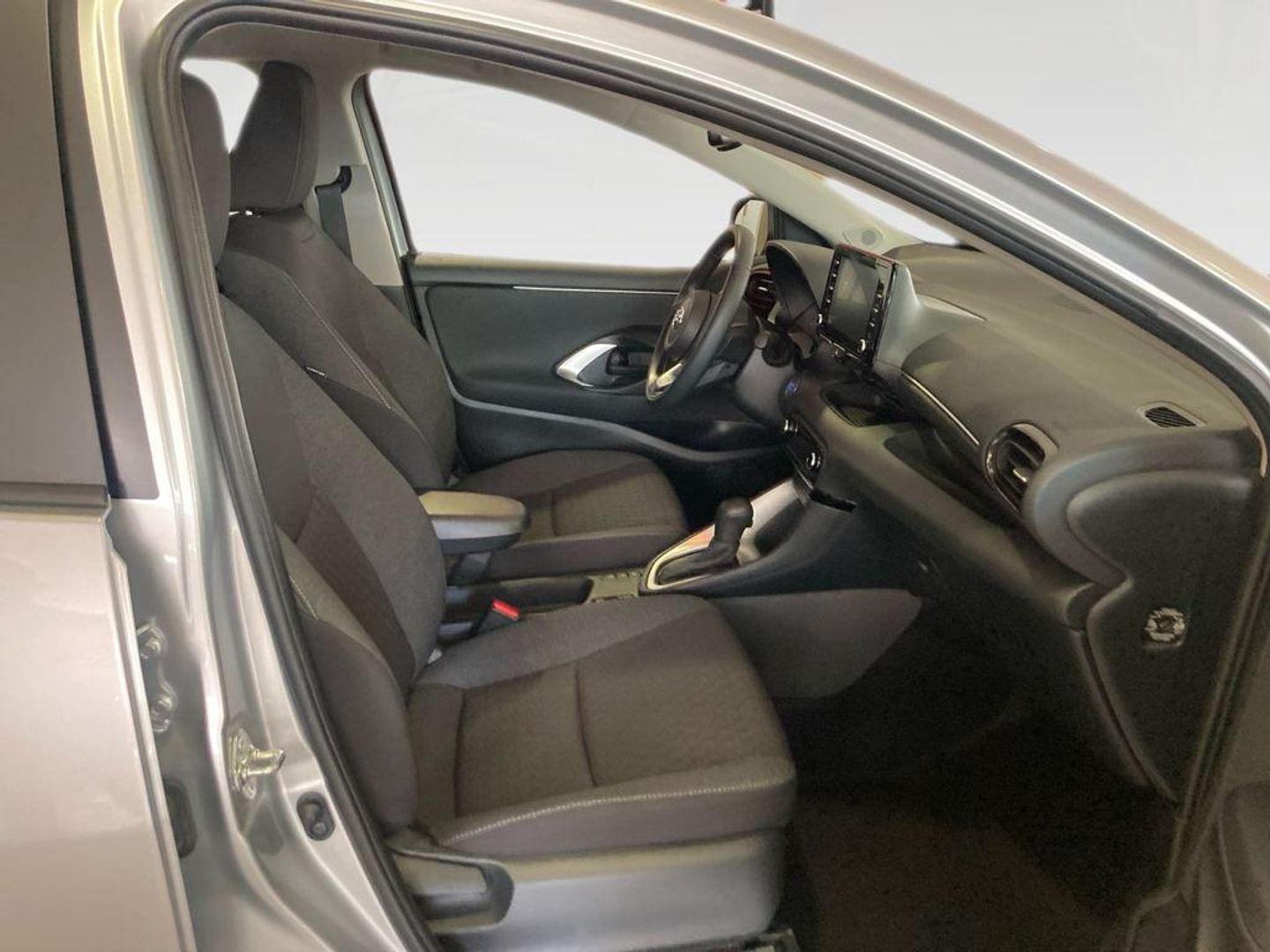 Toyota Yaris 120H Active Tech 85 kW (116 CV)