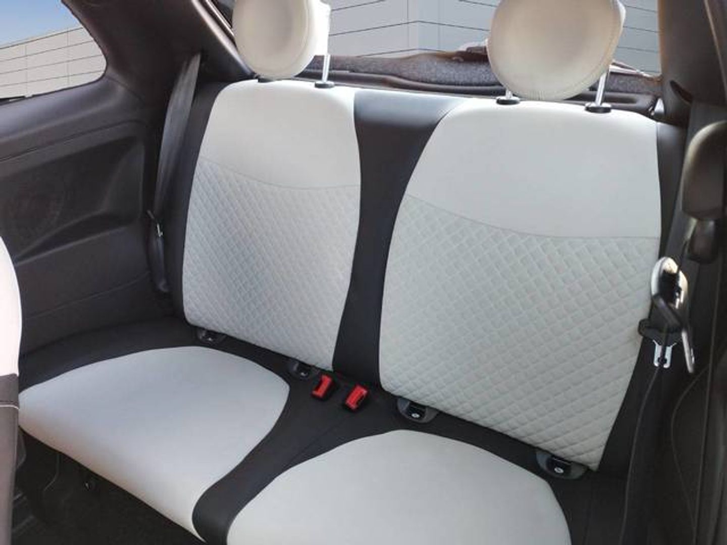 Fiat 500 1.0 Hybrid Dolcevita 51 kW (70 CV)