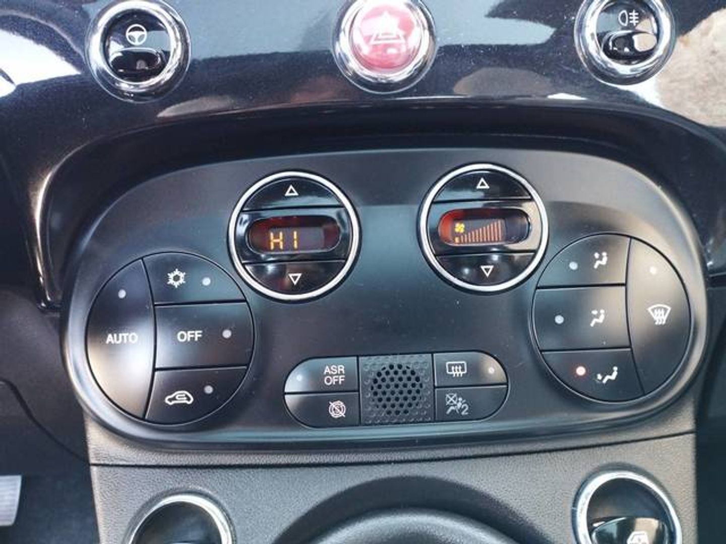 Fiat 500 1.0 Hybrid Dolcevita 51 kW (70 CV)