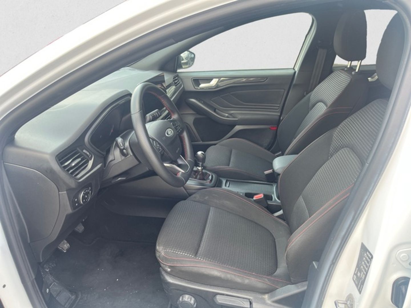 Ford Focus SportBreak 1.0 Ecoboost MHEV ST-Line 92 kW (125 CV)