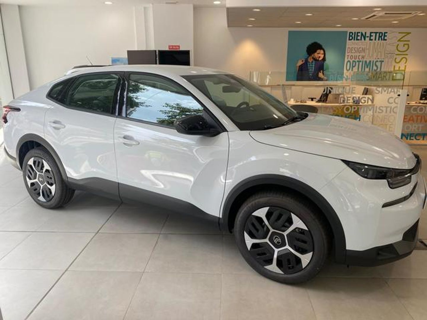 Citroen C4 X Hybrid 136 e-DCS6 Plus 100 kW (136 CV)