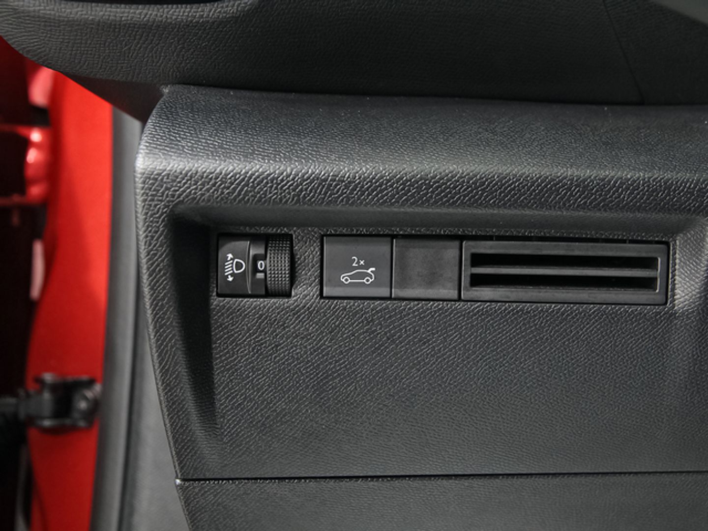 Citroen C4 X BlueHDi 130 S&S Plus EAT8 96 kW (131 CV)