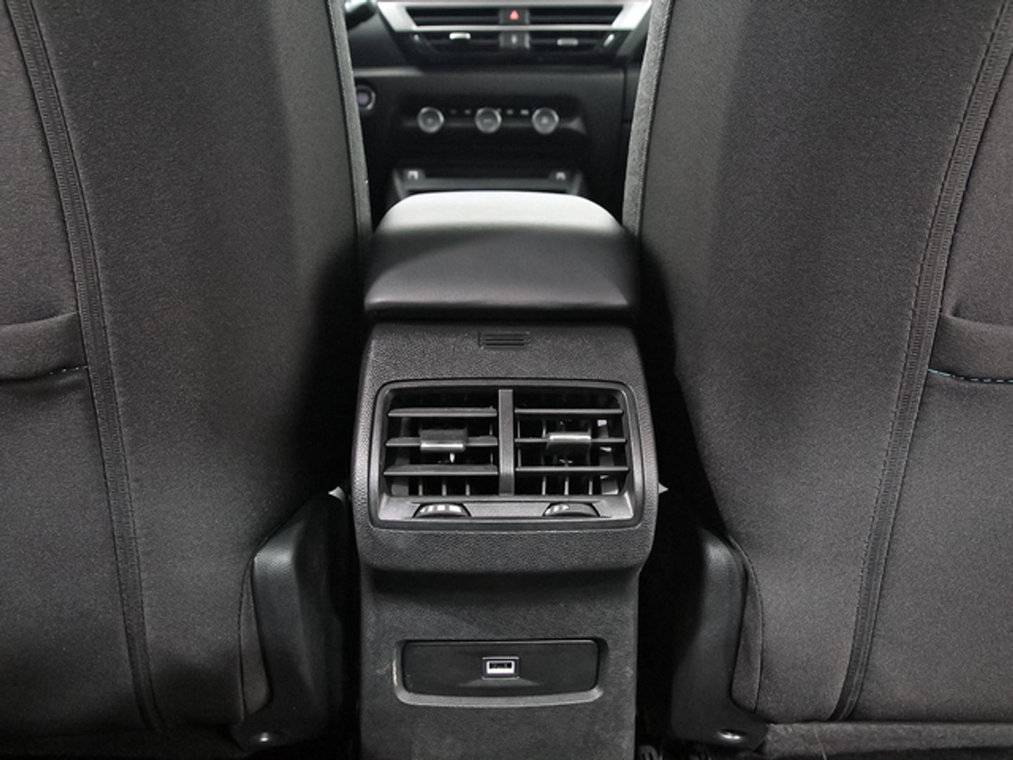 Citroen C4 X BlueHDi 130 S&S Plus EAT8 96 kW (131 CV)