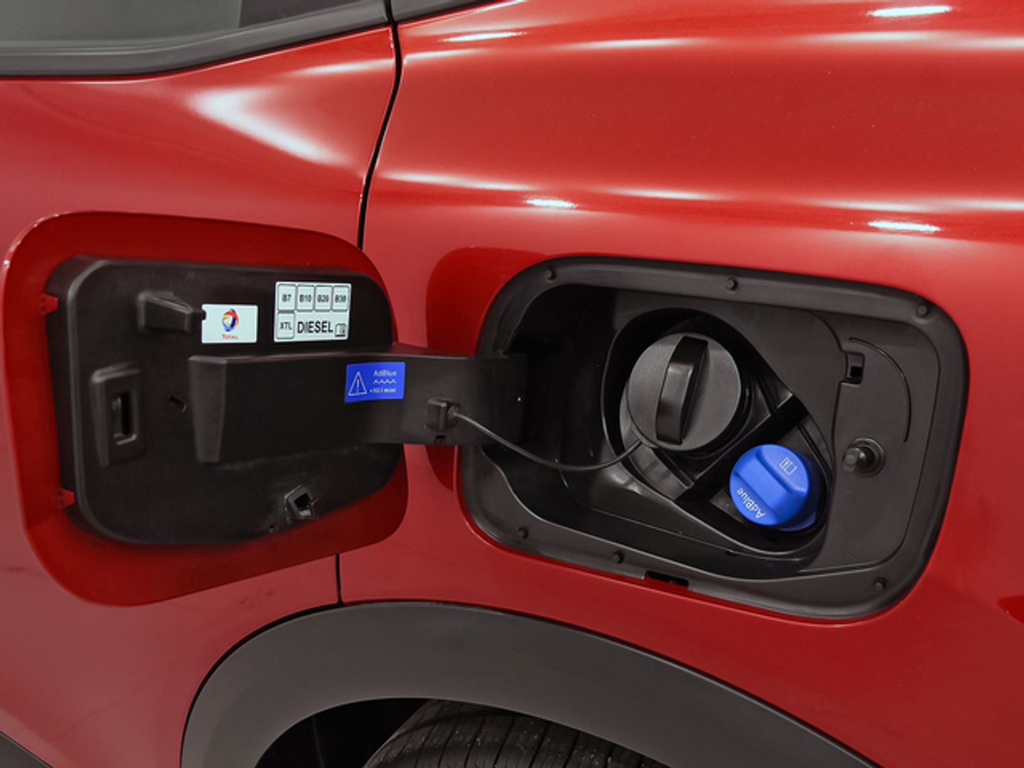Citroen C4 X BlueHDi 130 S&S Plus EAT8 96 kW (131 CV)