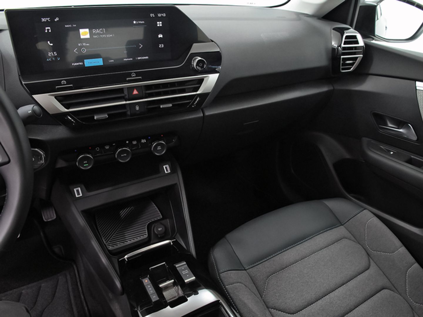 Citroen C4 X BlueHDi 130 S&S Plus EAT8 96 kW (131 CV)
