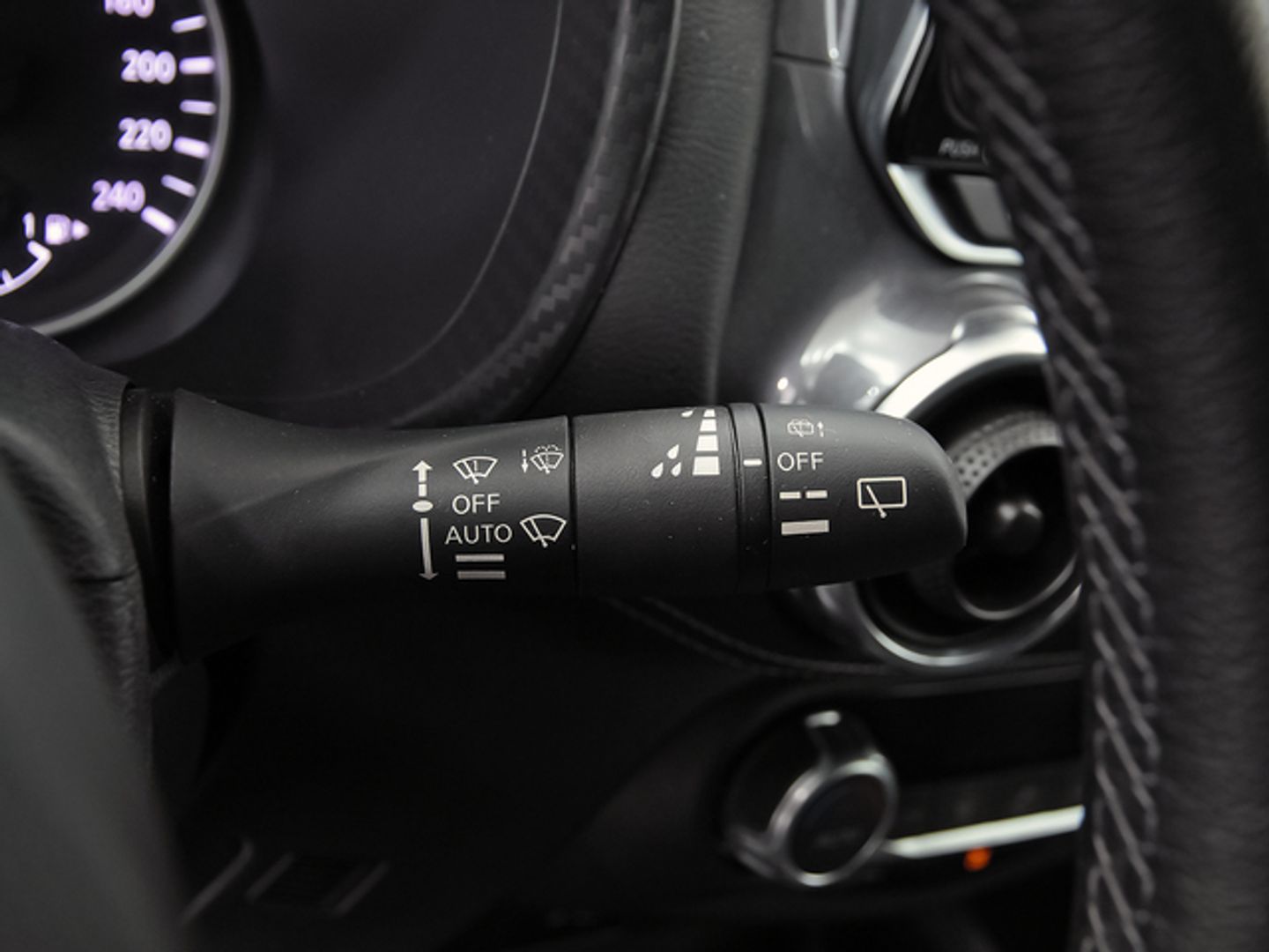 Nissan Juke DIG-T N-Connecta 4x2 DCT 84 kW (114 CV)