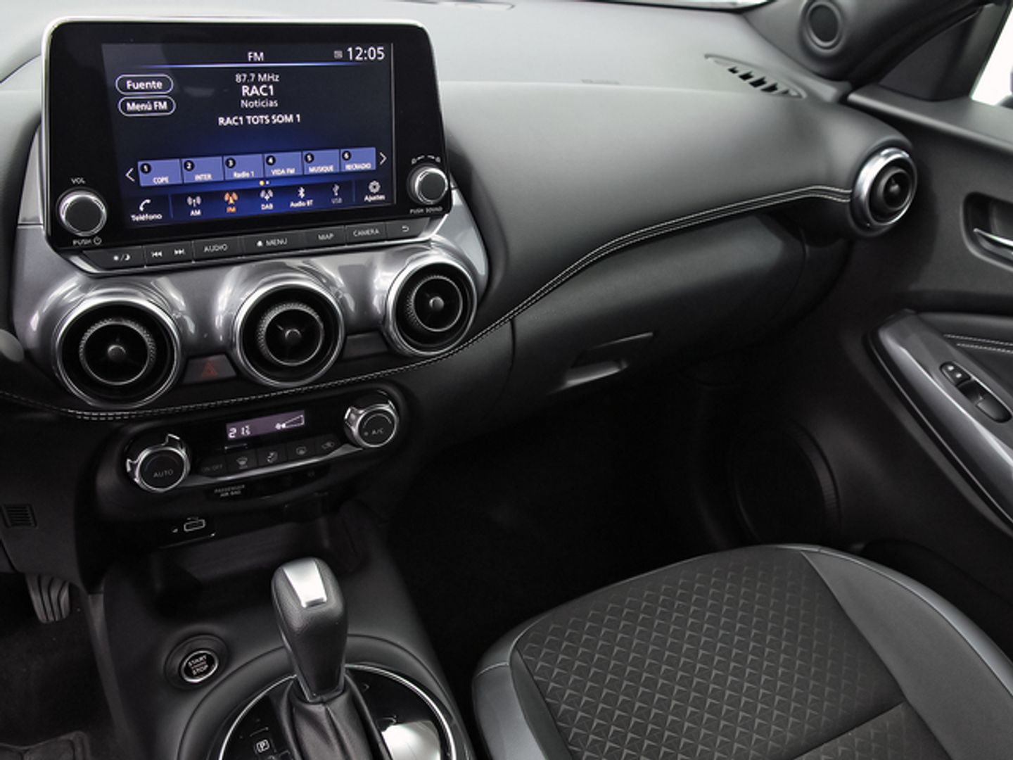 Nissan Juke DIG-T N-Connecta 4x2 DCT 84 kW (114 CV)