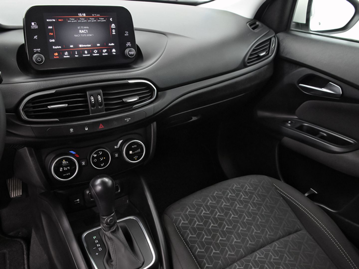 Fiat Tipo 1.5 Hybrid City Cross DCT 96 kW (130 CV)