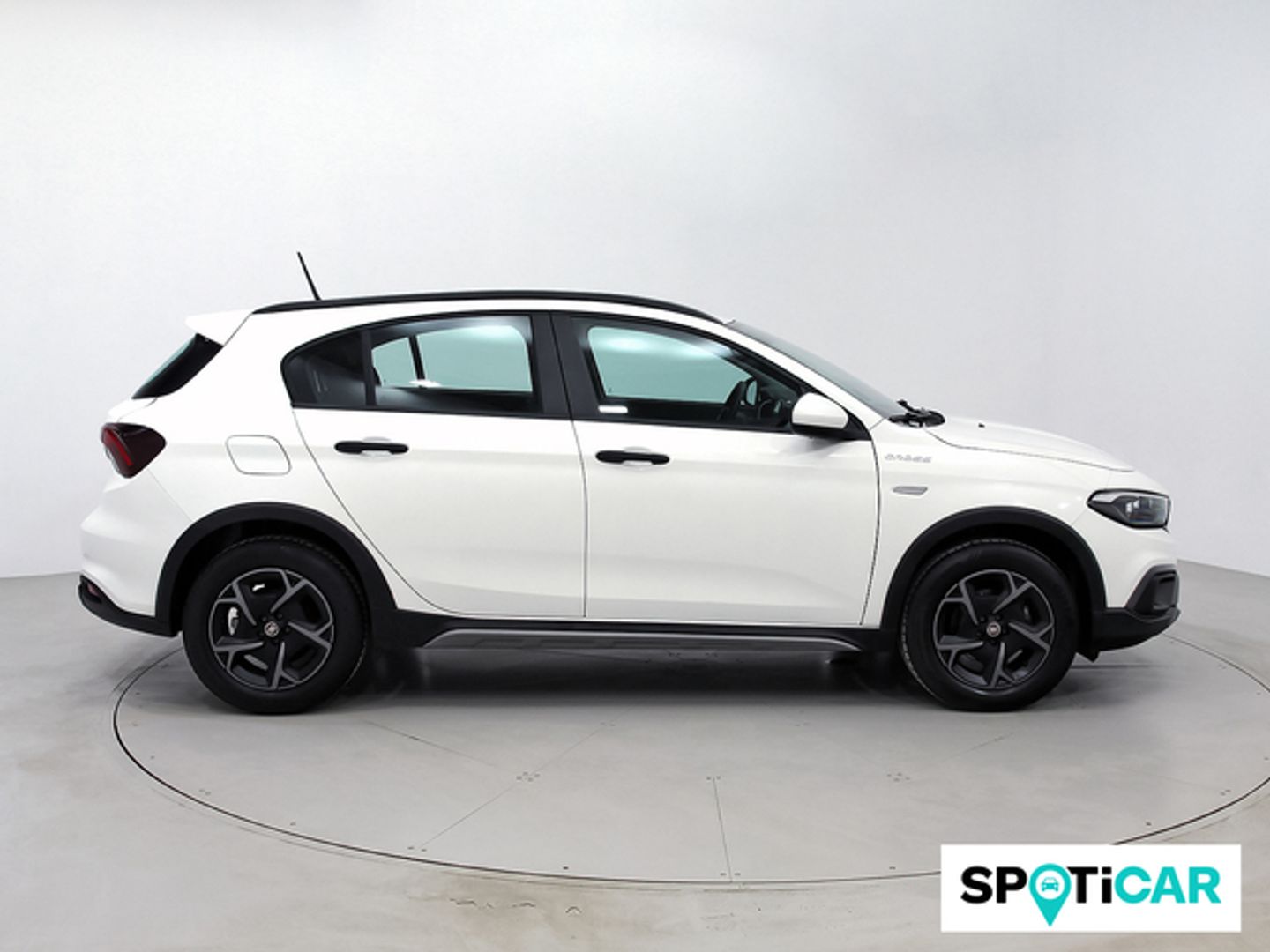 Fiat Tipo 1.5 Hybrid City Cross DCT 96 kW (130 CV)