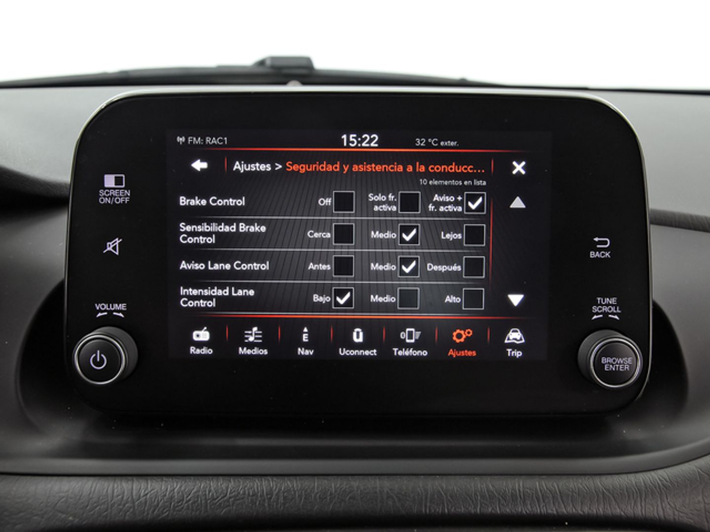 Fiat Tipo 1.5 Hybrid City Cross DCT 96 kW (130 CV)