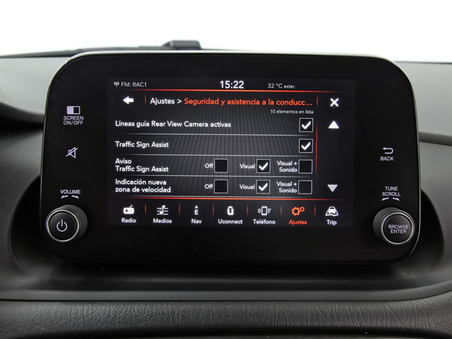 Fiat Tipo 1.5 Hybrid City Cross DCT 96 kW (130 CV)
