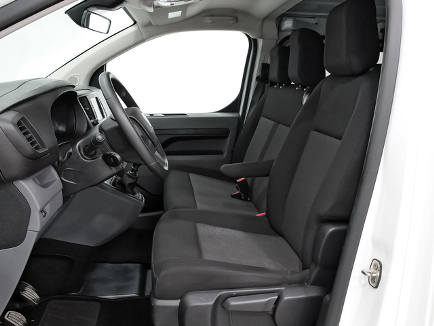 Fiat Scudo Furgon 1.5 BlueHDI L2 Business 88 kW (120 CV)