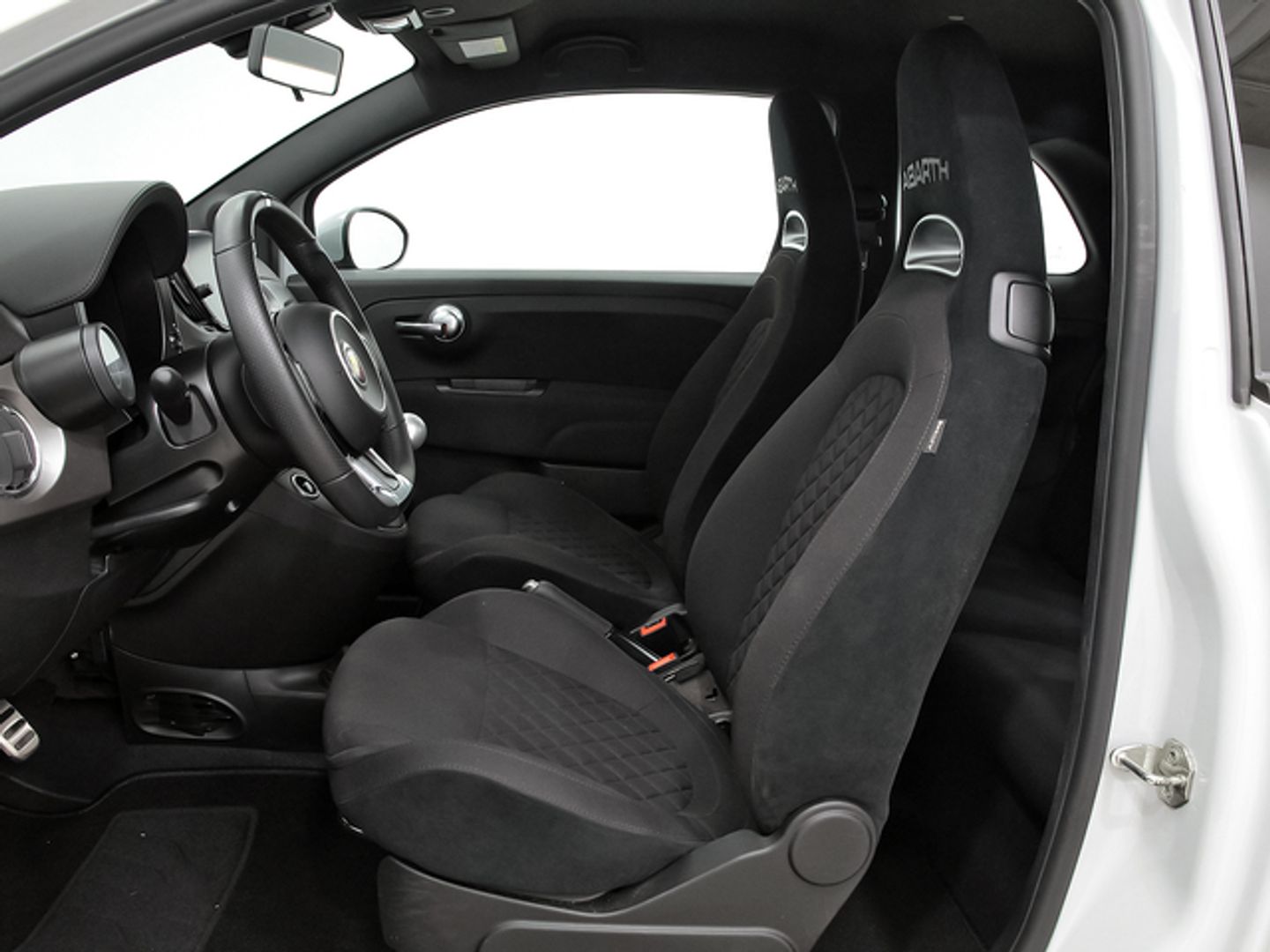 Abarth 500 1.4 16v T-Jet 595 121 kW (165 CV)