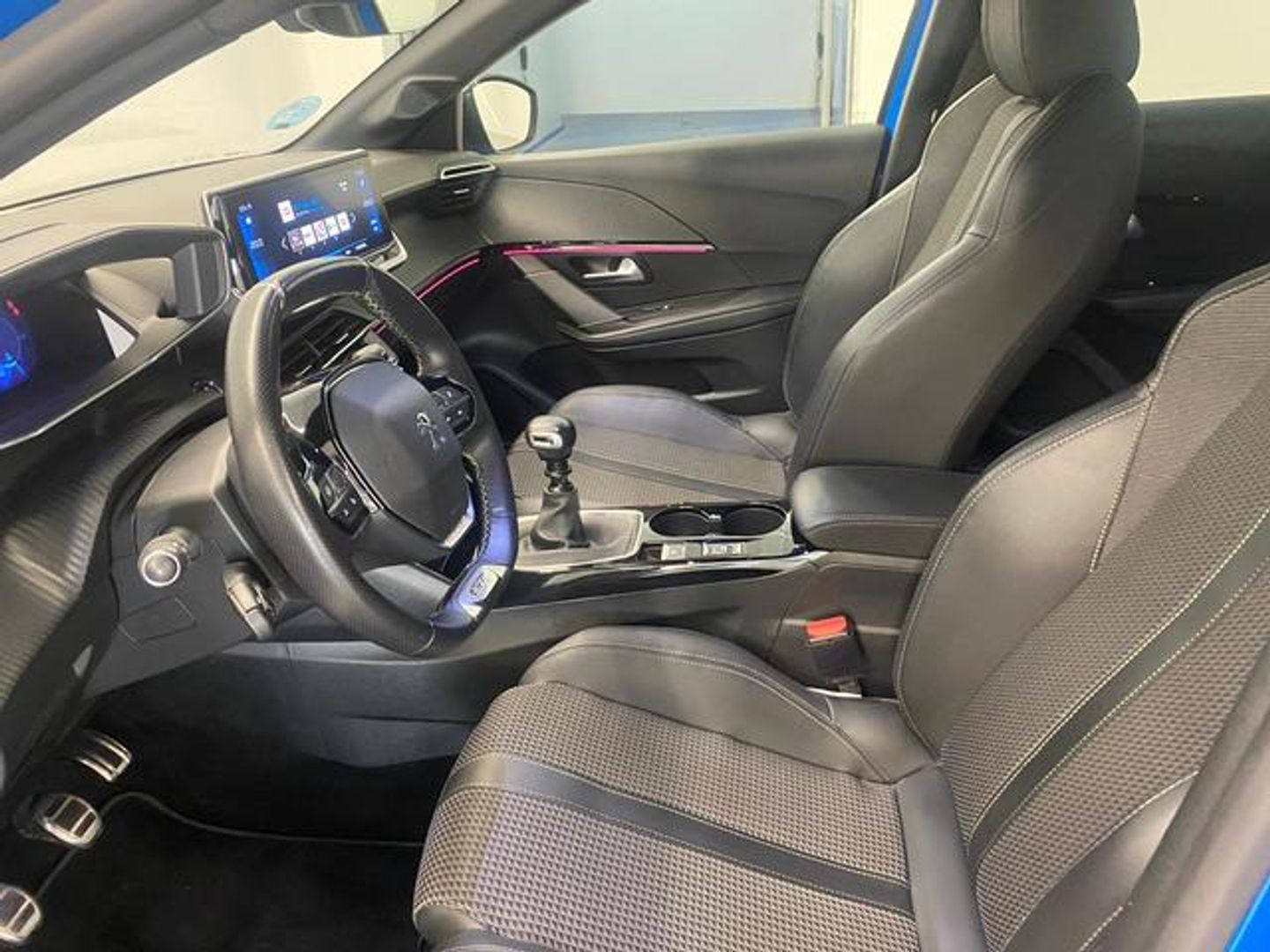 Peugeot 208 BlueHDi 100 GT Line 75 kW (100 CV)