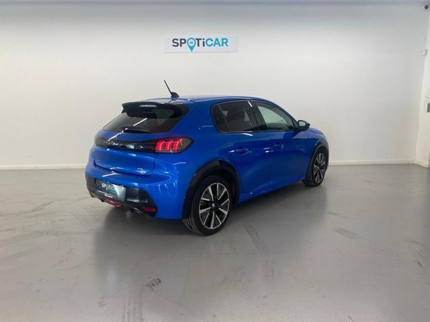 Peugeot 208 BlueHDi 100 GT Line 75 kW (100 CV)