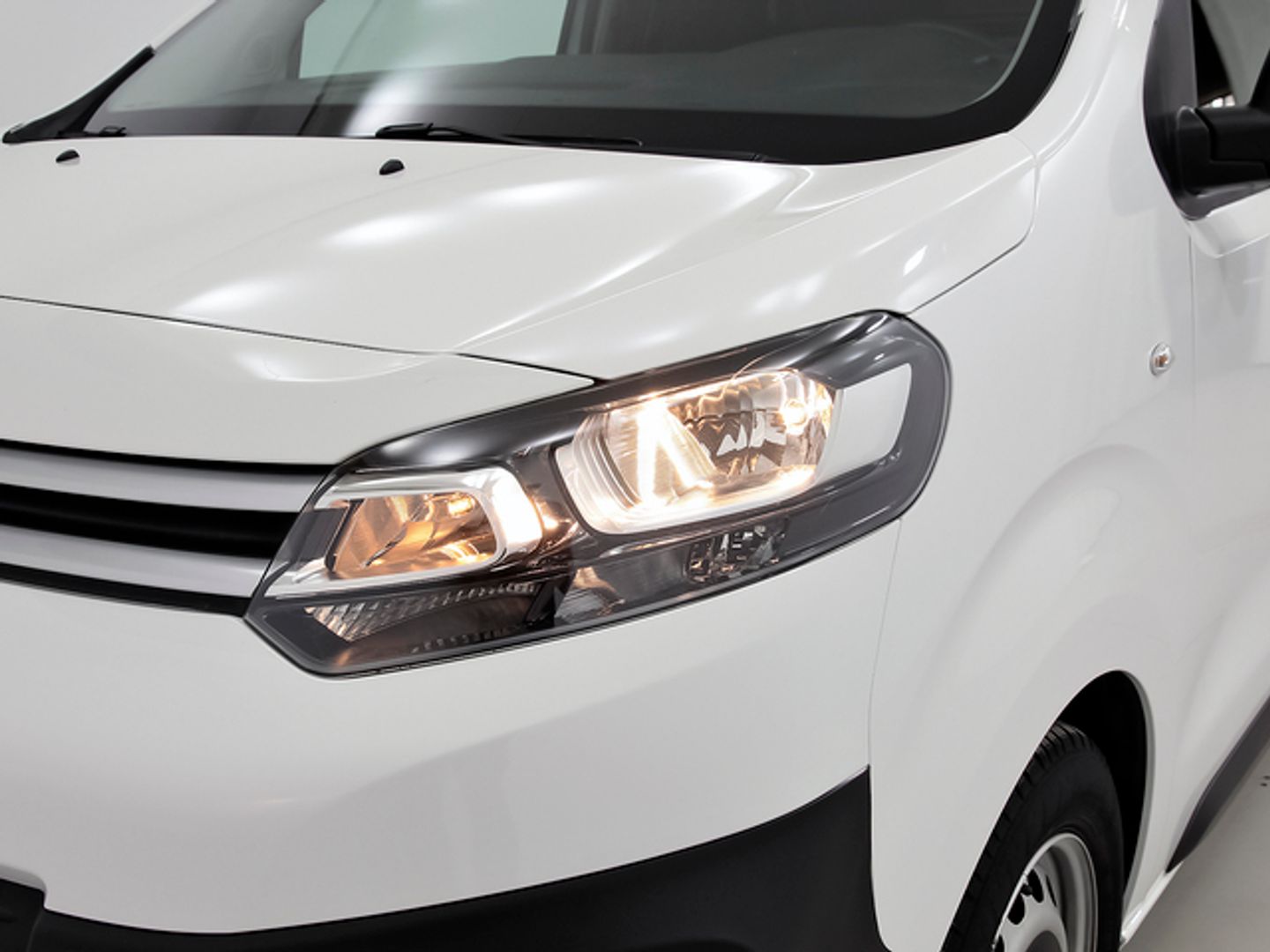 Citroen Jumpy Furgon BlueHDi 145 Talla M Club 107 kW (145 CV)