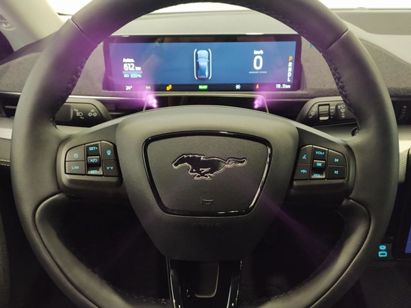 Ford Mustang Mach-E AWD Batería 98.8Kwh 216 kW (294 CV)