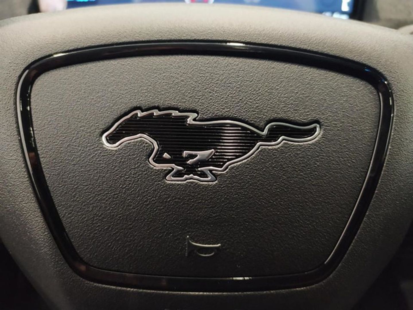 Ford Mustang Mach-E AWD Batería 98.8Kwh 216 kW (294 CV)