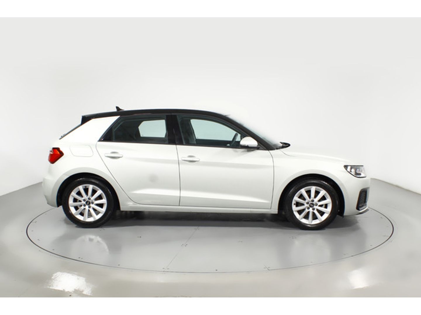 Audi A1 Sportback Advanced 30 TFSI 81 kW (110 CV)