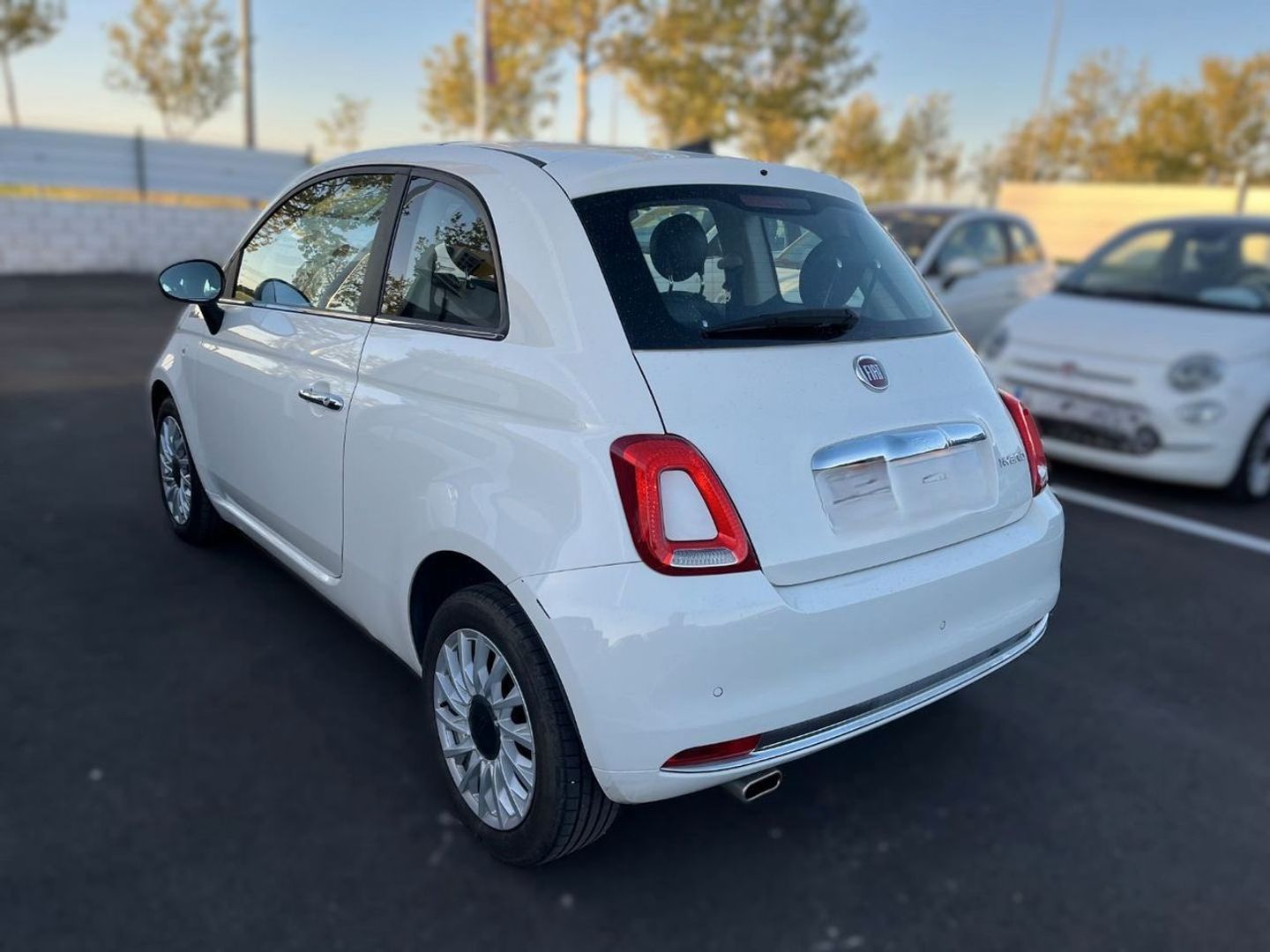 Fiat 500 1.0 Hybrid Dolcevita 51 kW (70 CV)