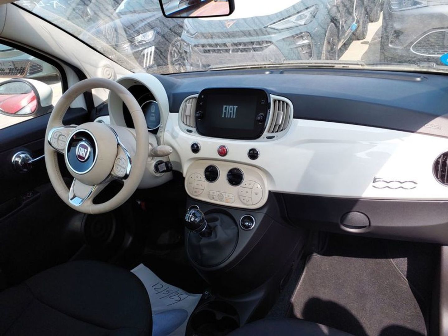 Fiat 500 1.0 Hybrid Dolcevita 51 kW (70 CV)