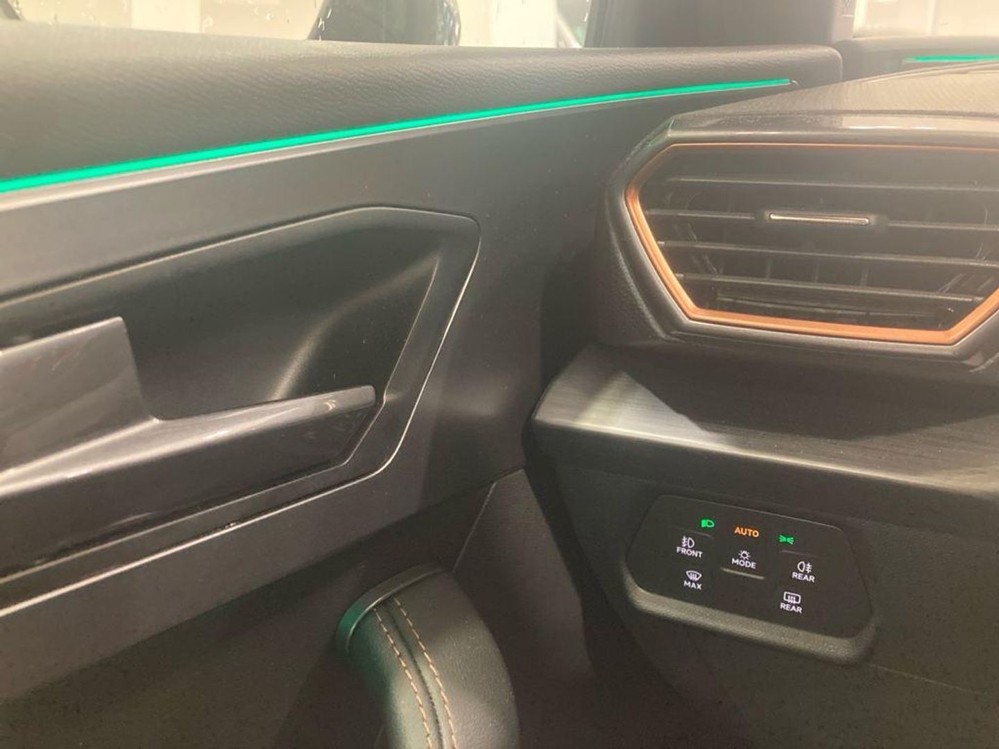 CUPRA León 1.5 eTSI DSG 110 kW (150 CV)
