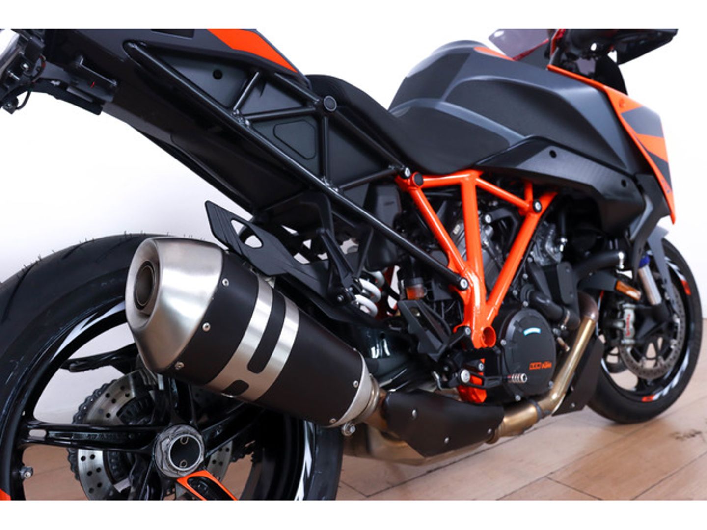 KTM Super Duke GT 1290