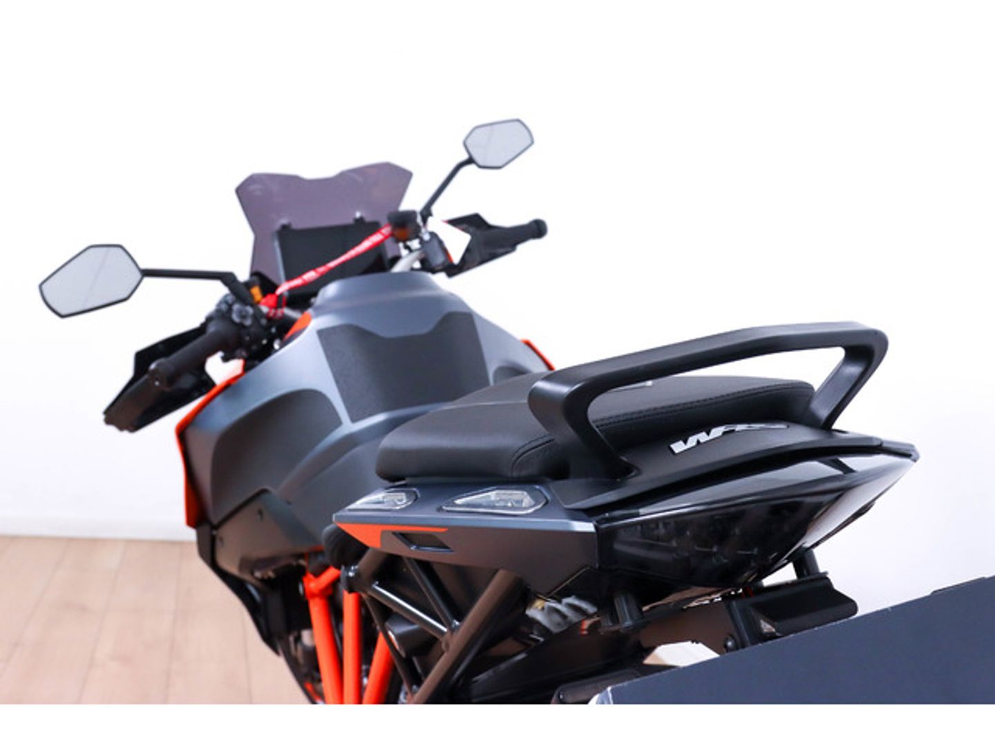 KTM Super Duke GT 1290