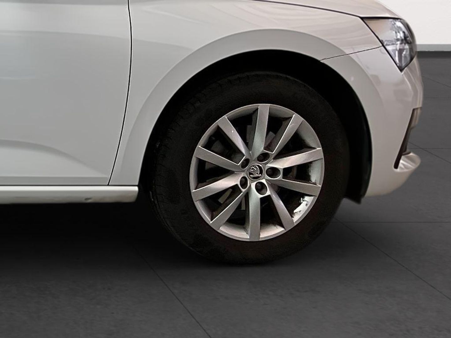 Skoda Scala 1.0 TSI Ambition 81 kW (110 CV)