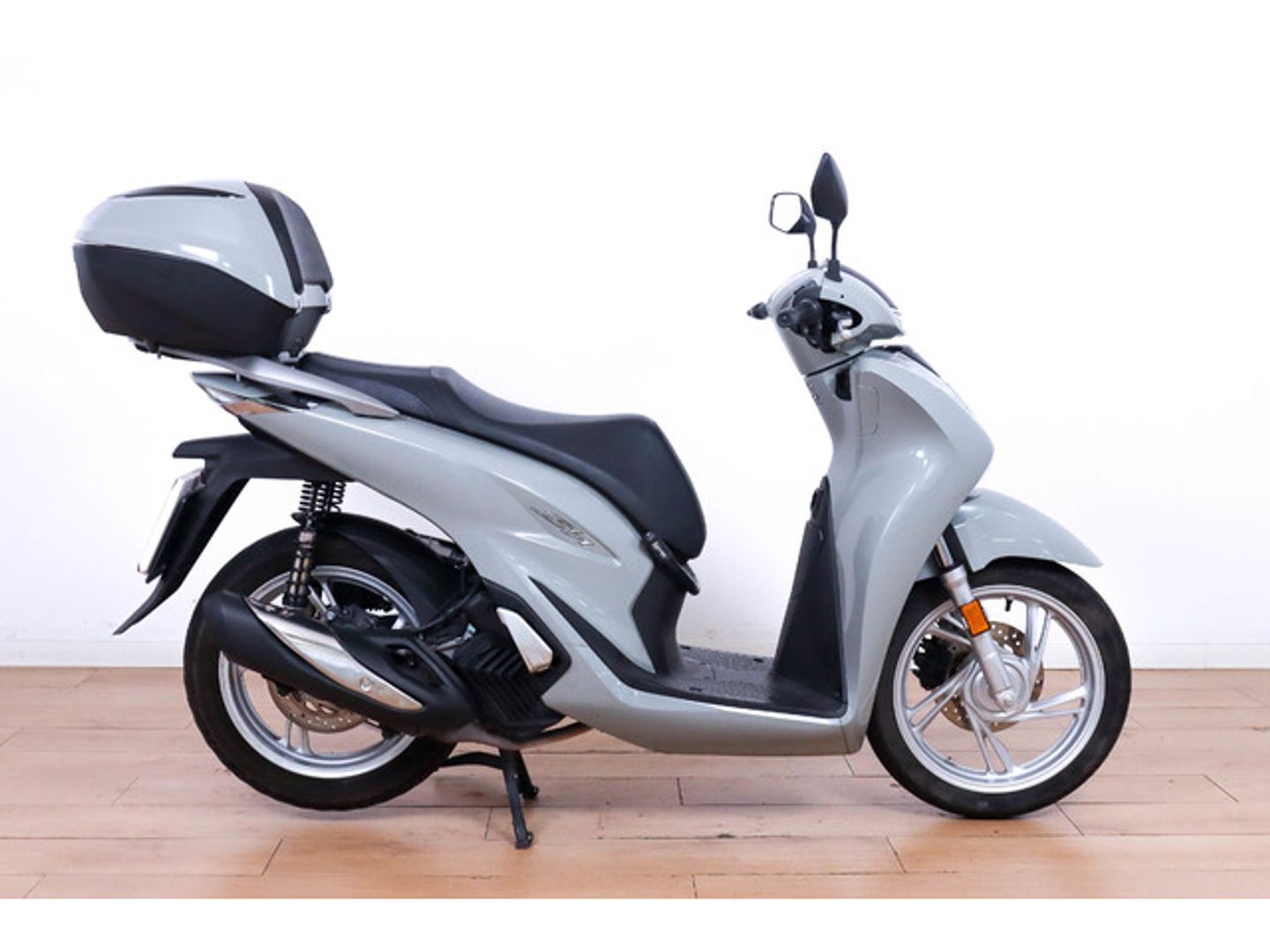 Honda SH125i Gris Motorcycle