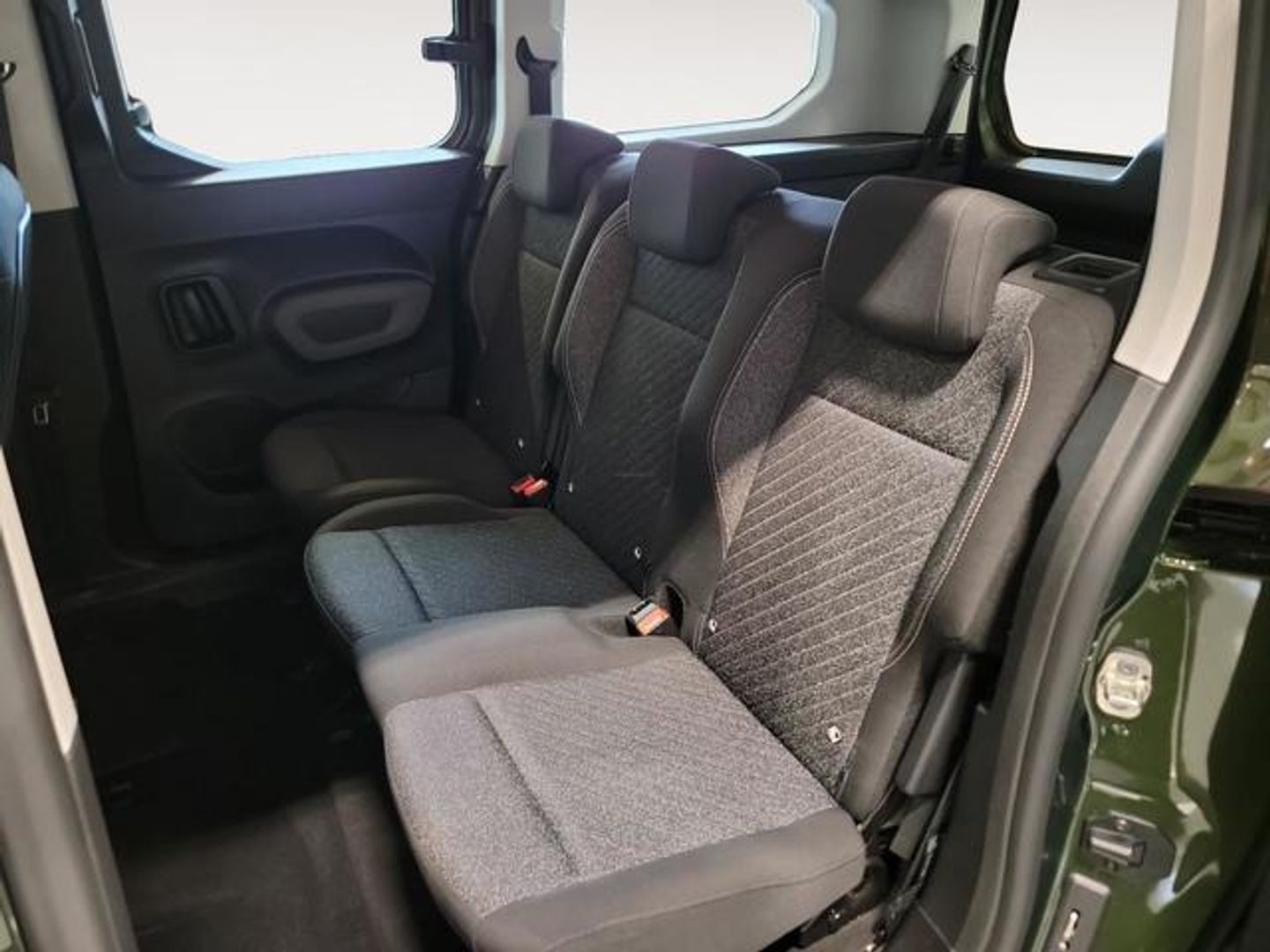 Peugeot Rifter BlueHDi 130 S&S Allure Long 96 kW (130 CV)