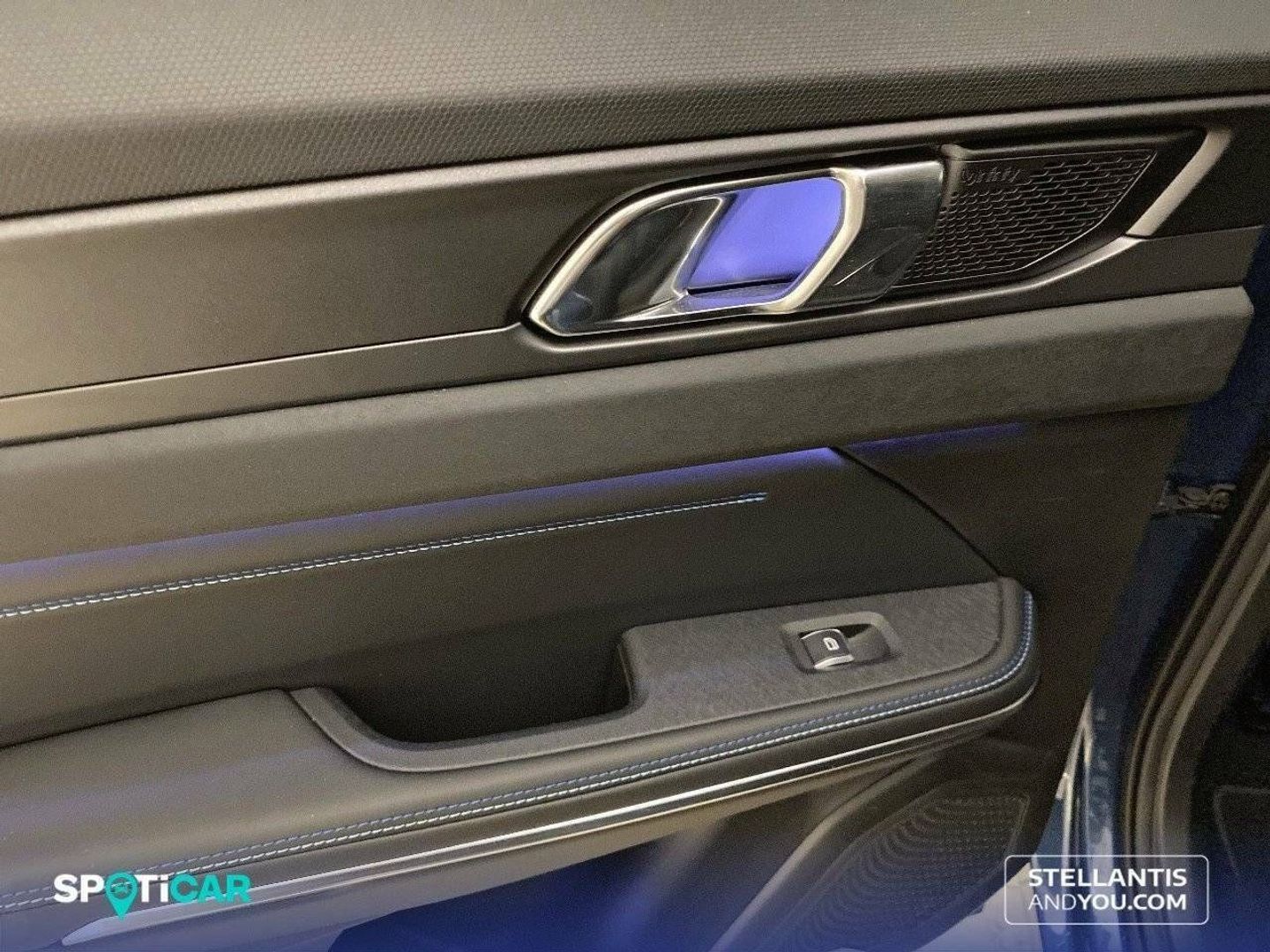 Lynk & Co 01 1.5 PHEV 6.6kW 192 kW (261 CV)