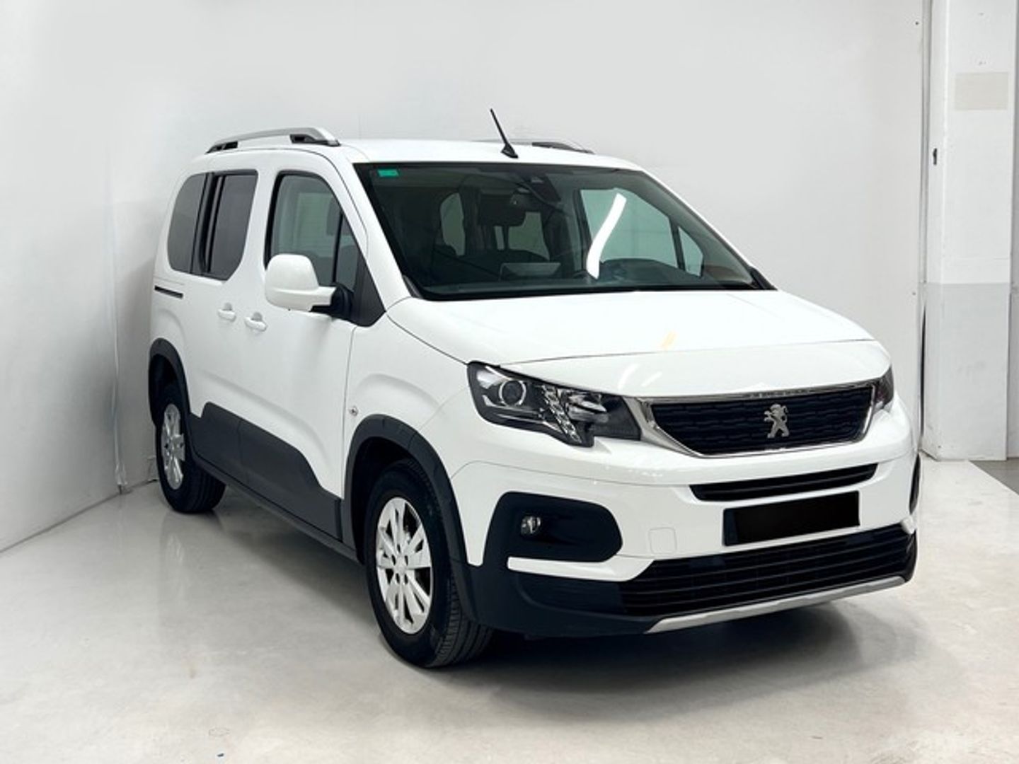 Peugeot Rifter BlueHDi 130 Allure Pack Standard 96 kW (130 CV)