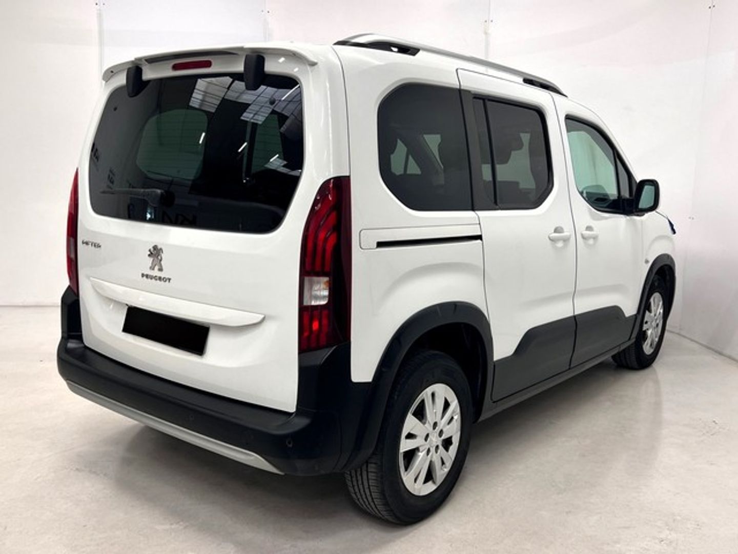 Peugeot Rifter BlueHDi 130 Allure Pack Standard 96 kW (130 CV)