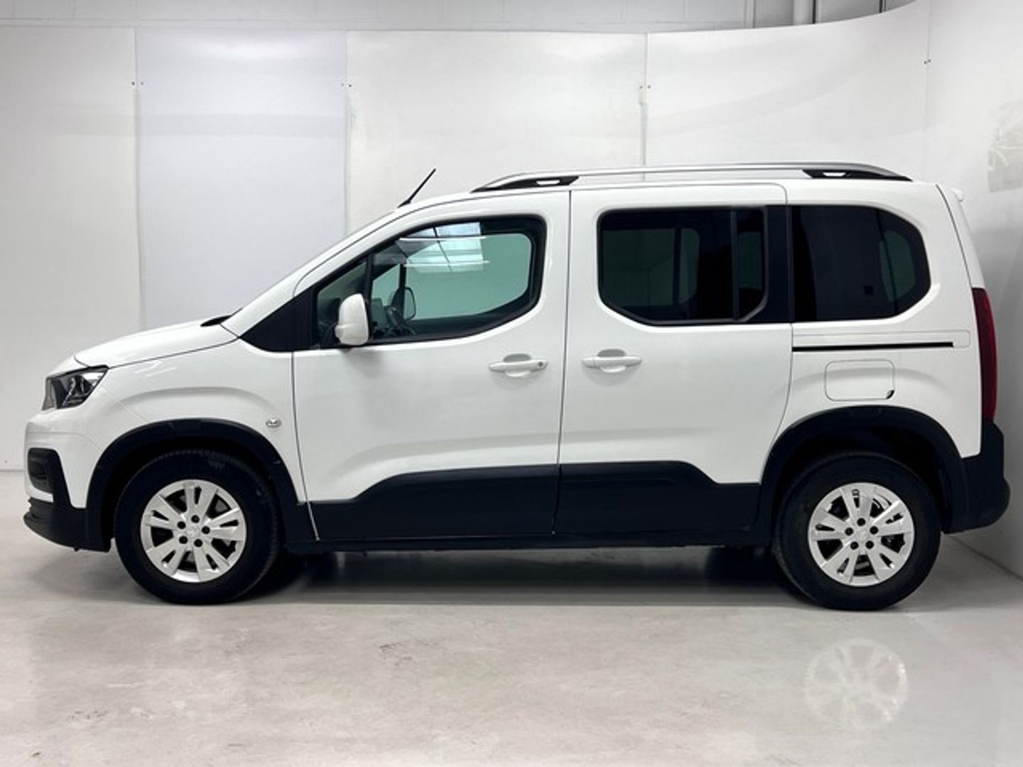 Peugeot Rifter BlueHDi 130 Allure Pack Standard 96 kW (130 CV)