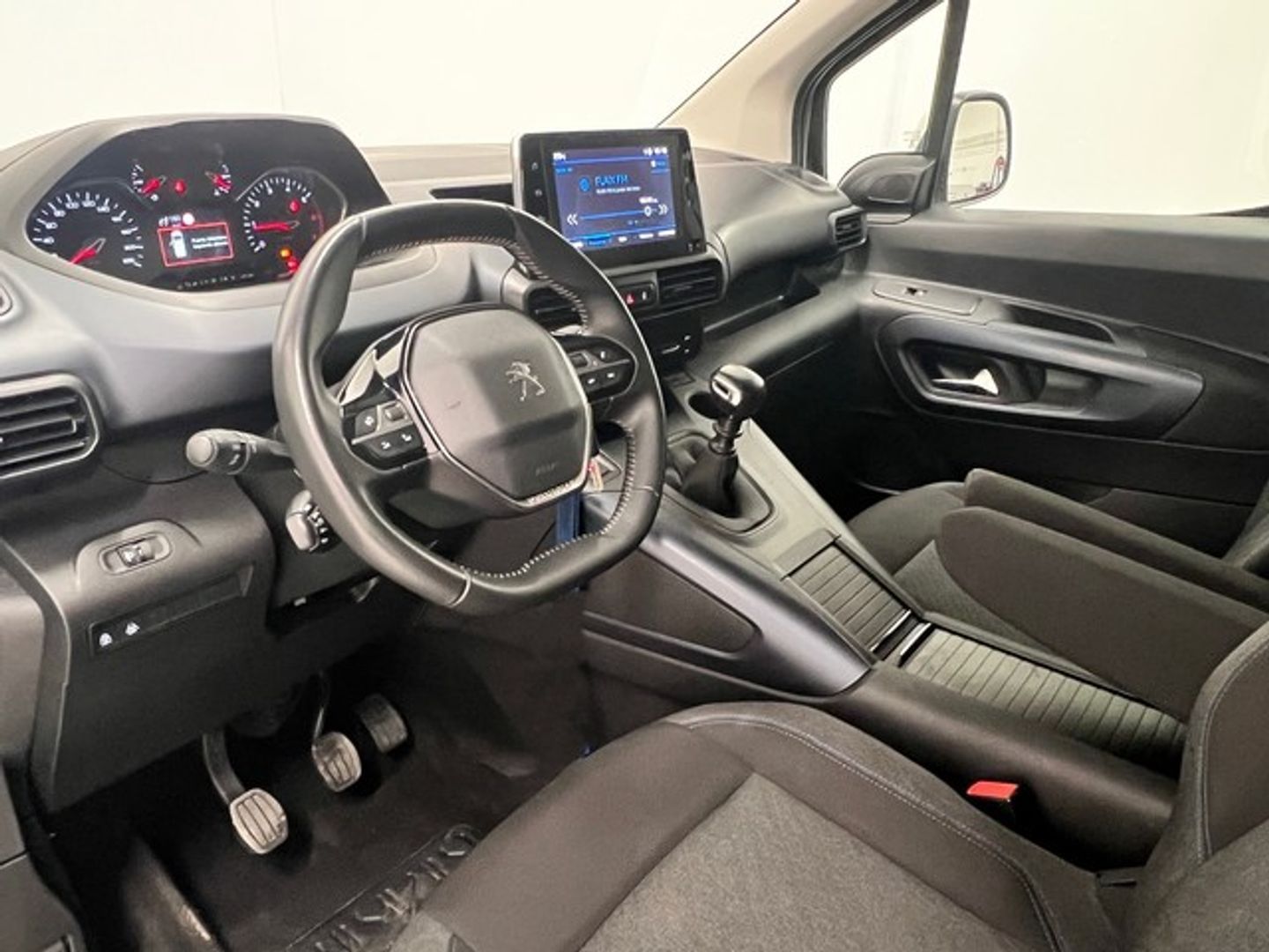 Peugeot Rifter BlueHDi 130 Allure Pack Standard 96 kW (130 CV)