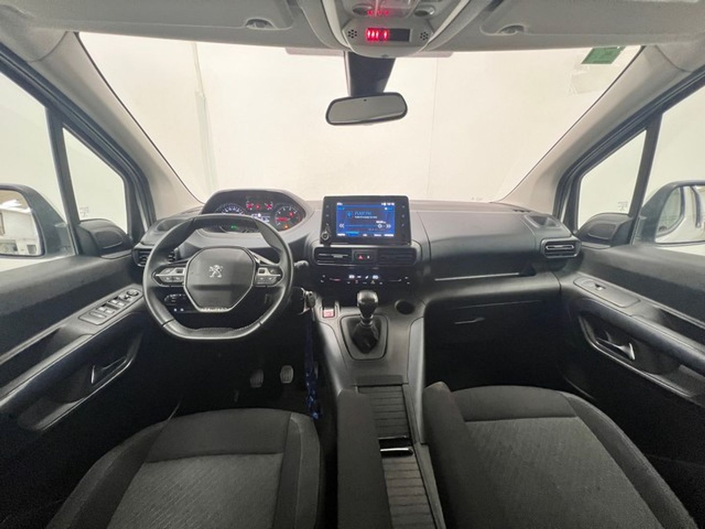 Peugeot Rifter BlueHDi 130 Allure Pack Standard 96 kW (130 CV)