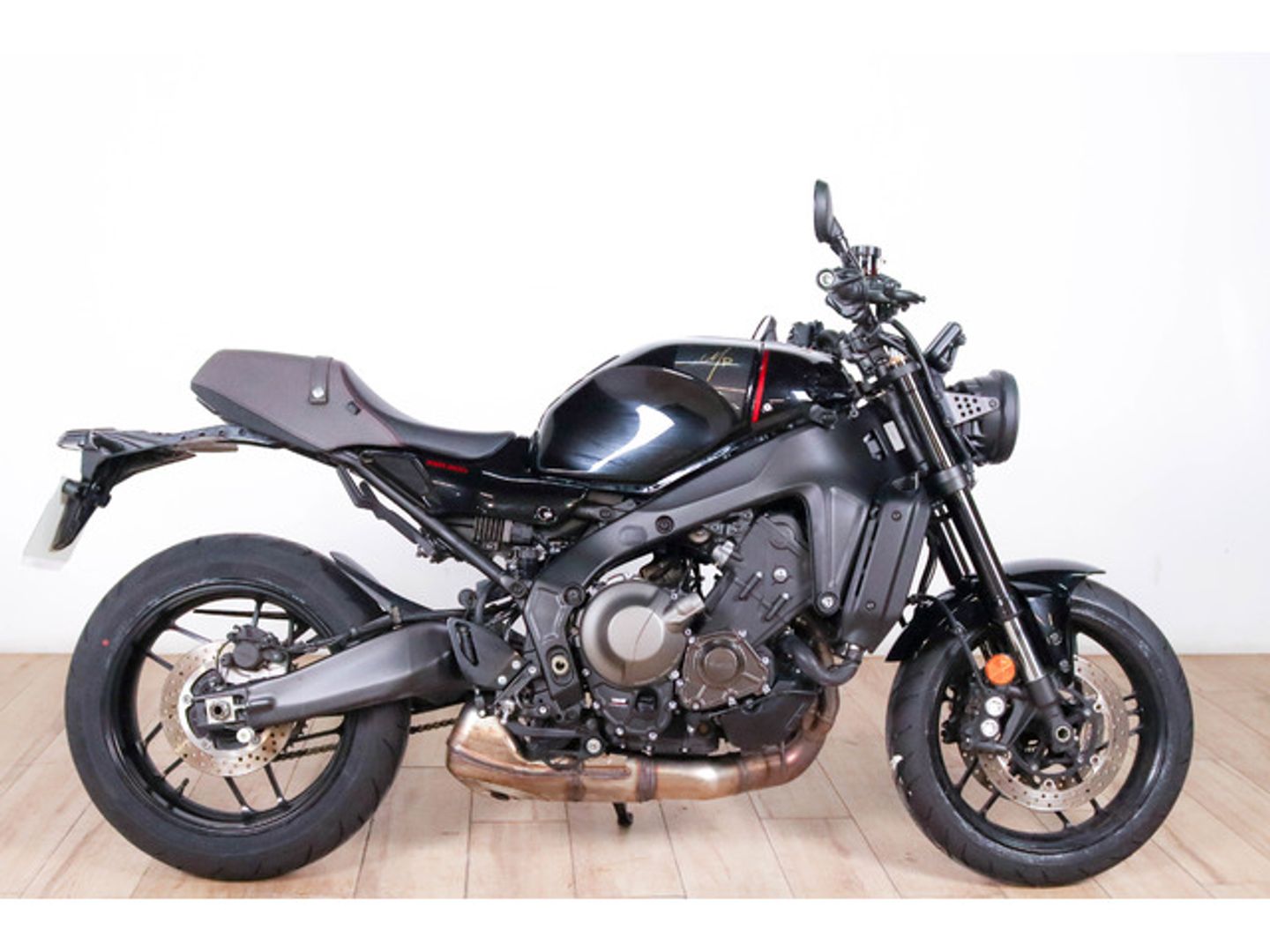 Yamaha XSR 900 Negro Motorcycle