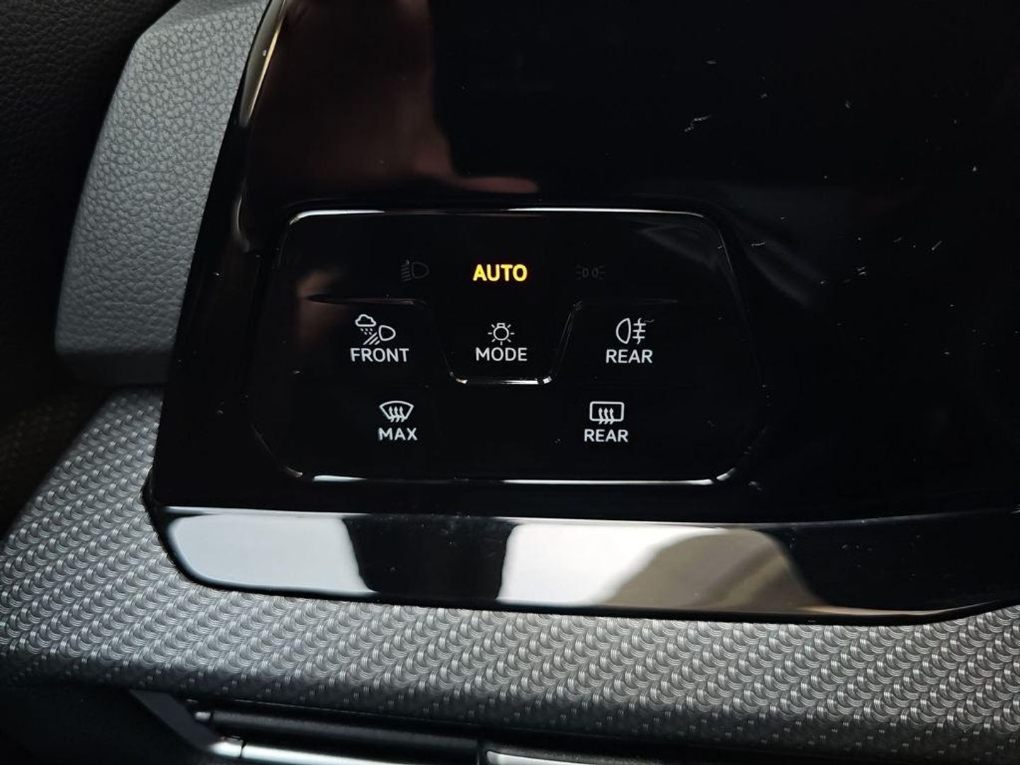 Volkswagen Golf R-Line 1.5 eTSI 110 kW (150 CV) DSG