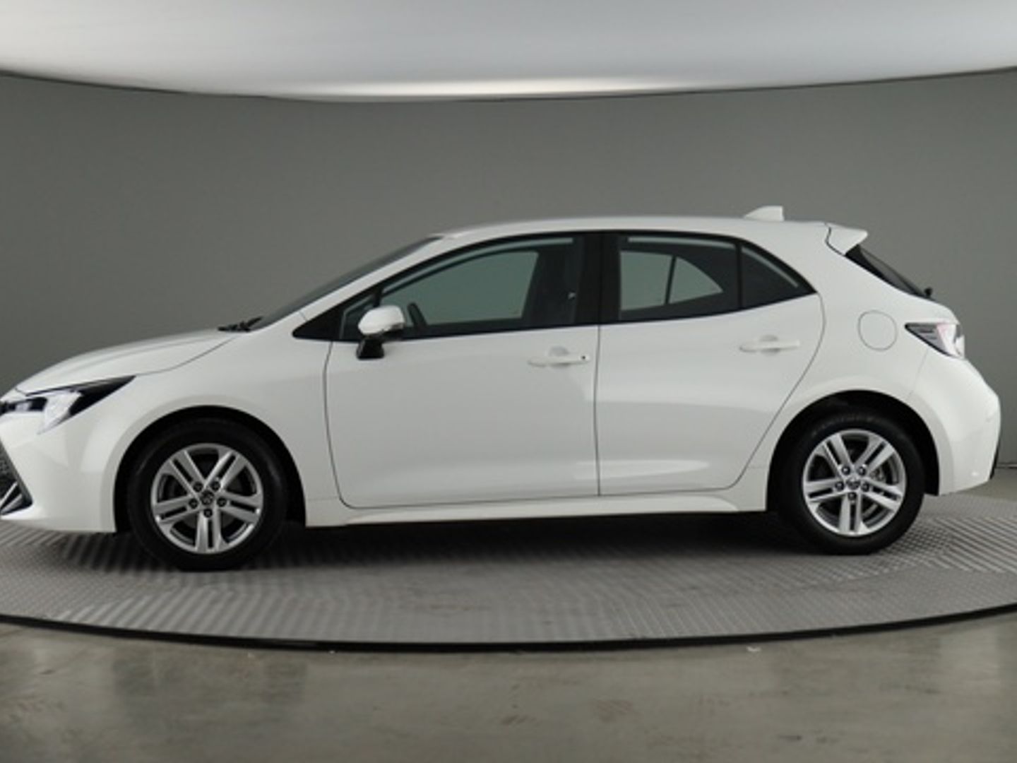 Toyota Corolla 1.8 125H Business Plus E-CVT 90 kW (122 CV)