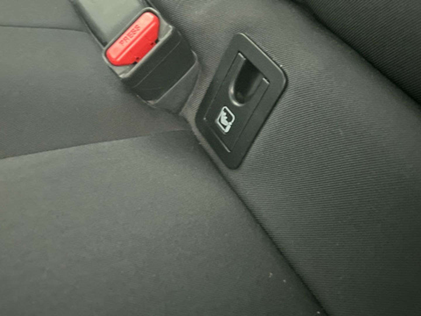 Toyota Corolla 1.8 125H Business Plus E-CVT 90 kW (122 CV)