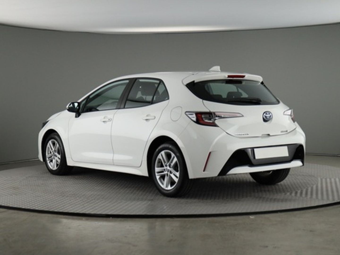 Toyota Corolla 1.8 125H Business Plus E-CVT 90 kW (122 CV)