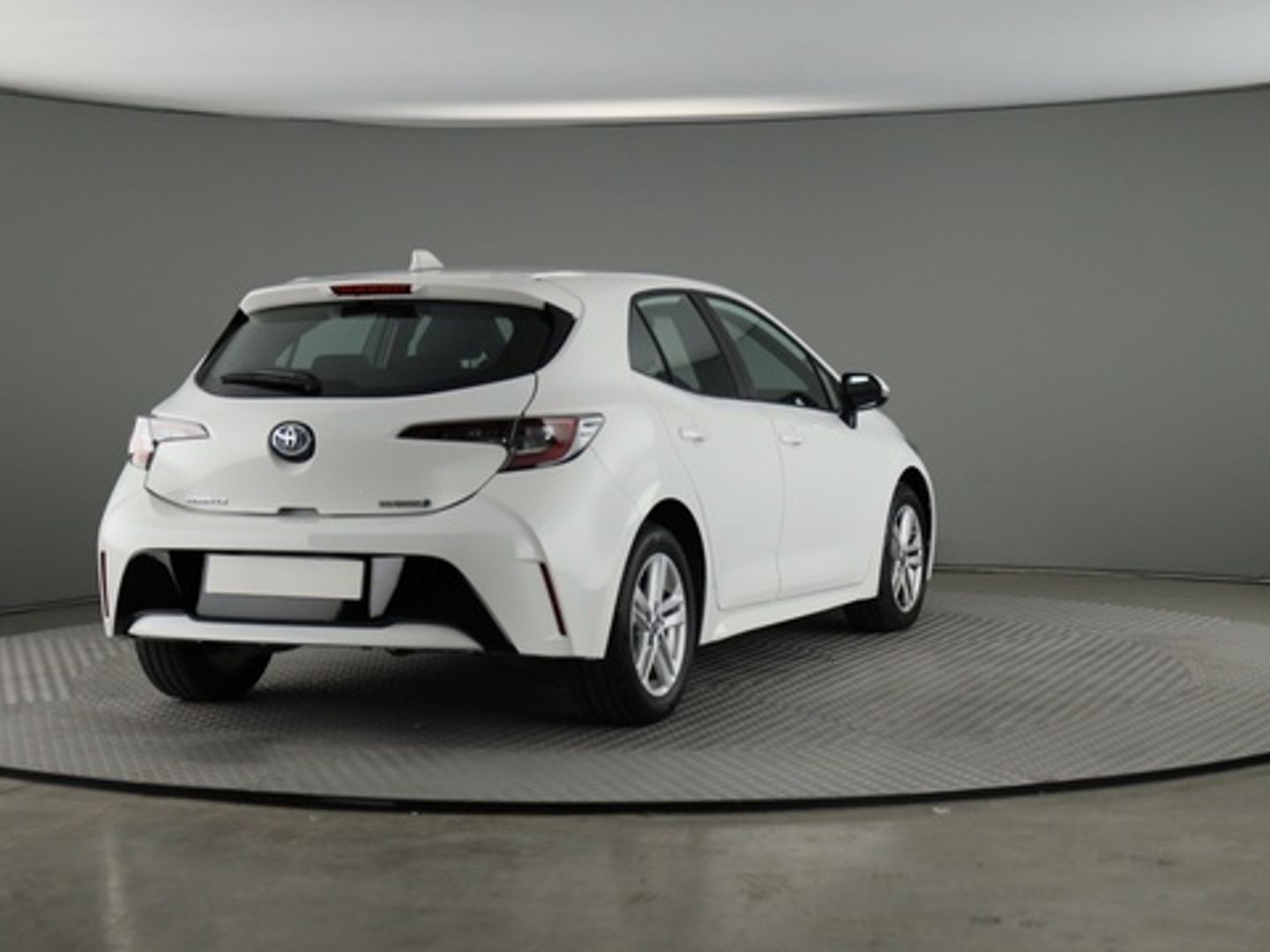 Toyota Corolla 1.8 125H Business Plus E-CVT 90 kW (122 CV)